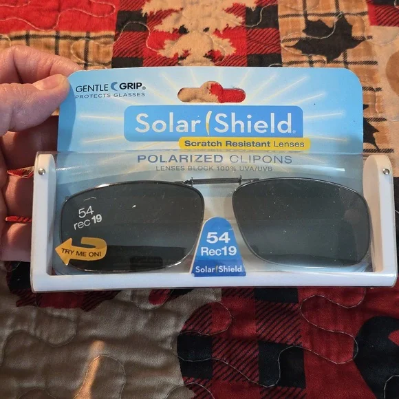 Polarized Clip-On Sunglasses - Lens Solar Shield 54 Rec 19 - Picture 1 of 2